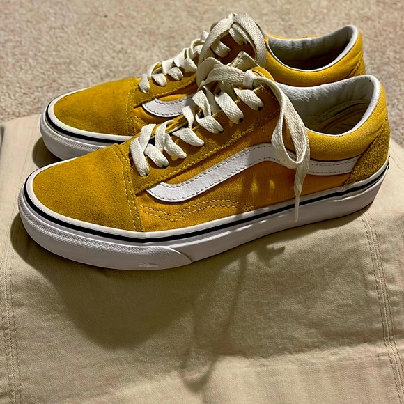 Vans Shoes - Vans unisex mustard color old Skol lace up low top size 4 men’s 5.5 women’s
